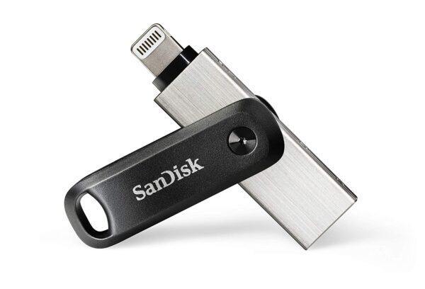 SanDisk 128GB iXpand Flash Drive Go for iPhone and iPad 2